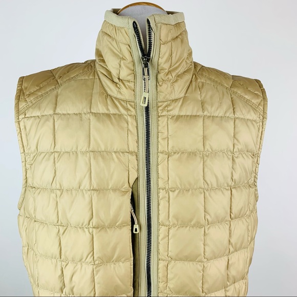 Patagonia Ash Tan Hybrid Down Vest 